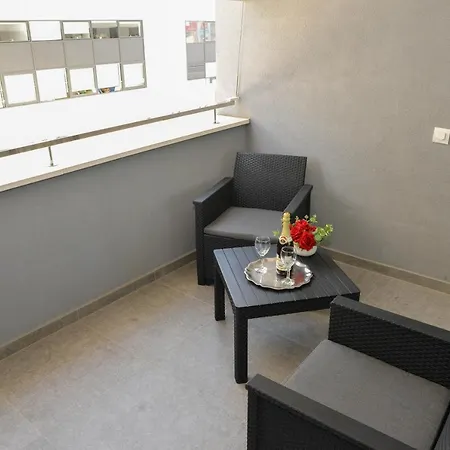 Apartment M&t With Garage,near The Old Town Zadar