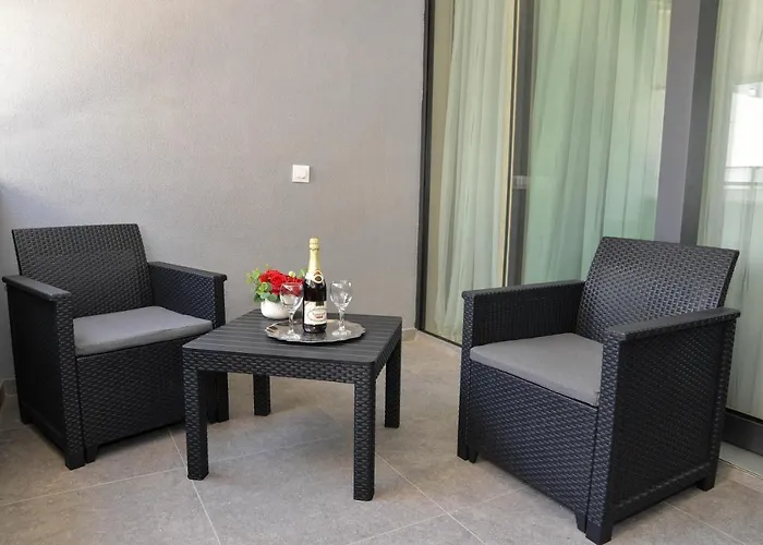 Appartement M&t With Garage,near The Old Town