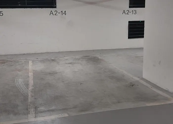 Daire M&t With Garage,near The Old Town